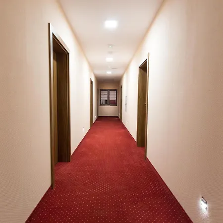Hotel Gawra *
